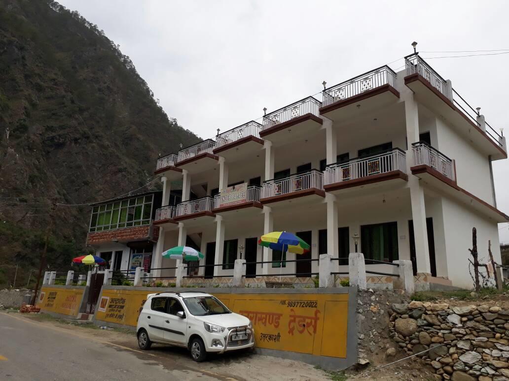 Hotel Inder Place Uttarkāshi Екстериор снимка